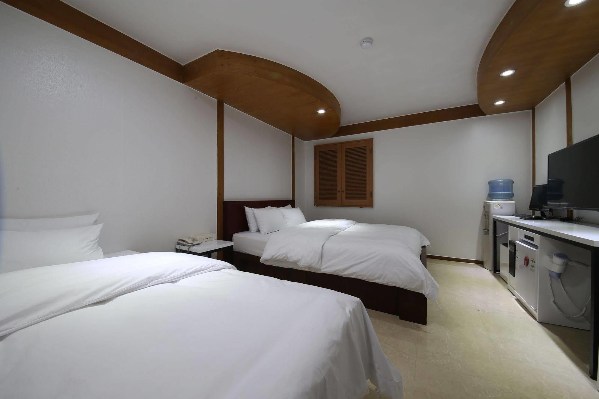Abata Business Hotel Kōyō Exterior foto